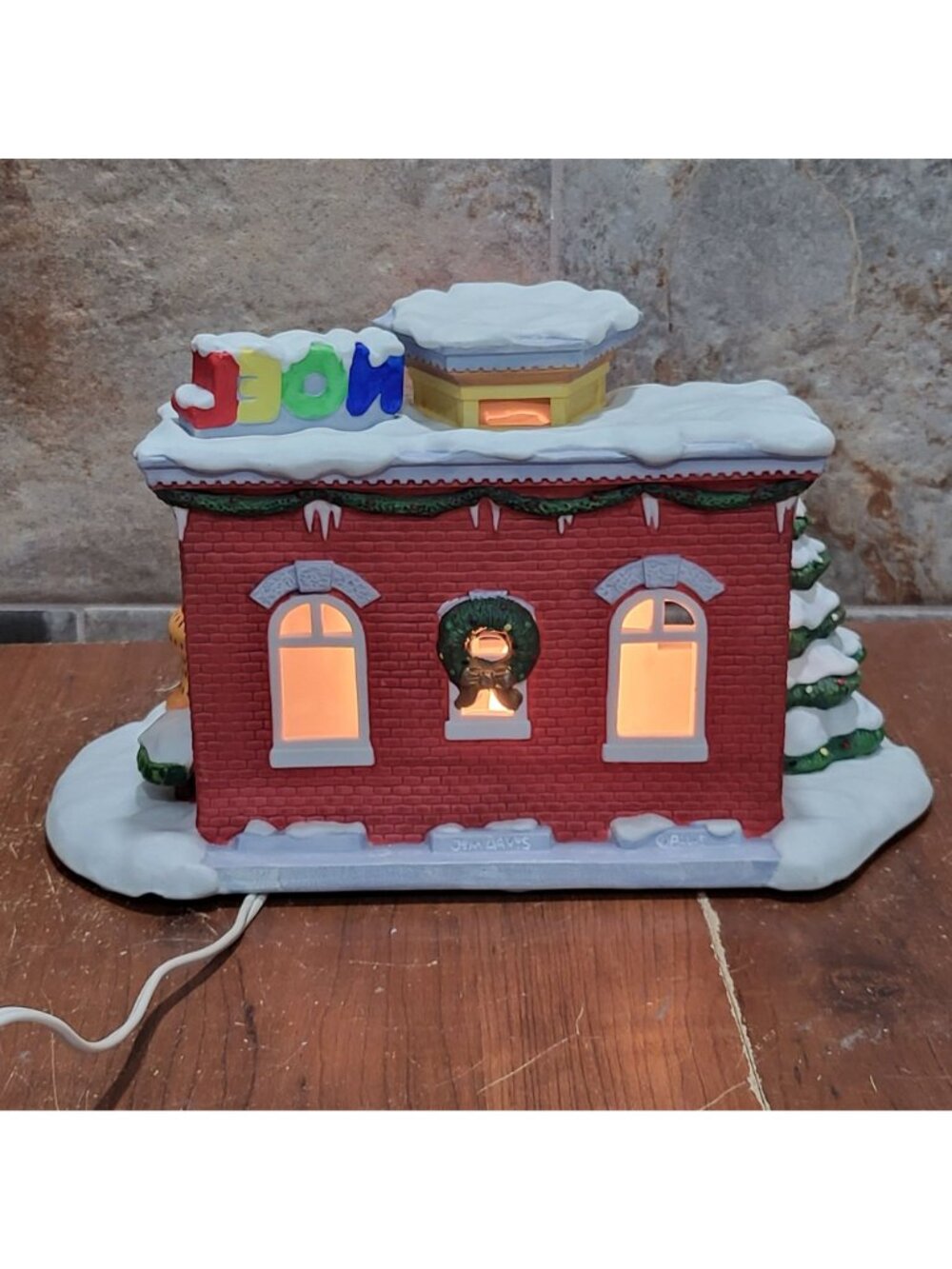 Vintage 1995 Danbury Mint Garfields Christmas Village The Court House Lighted NI - Picture 2 of 11